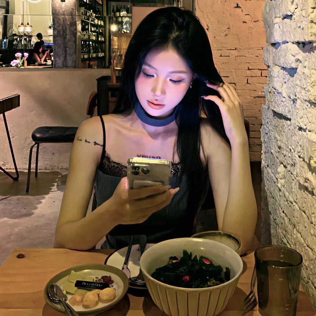 最是深情醒梦人